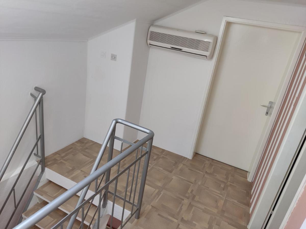 Holiday home Mala Venecija House Vranjic